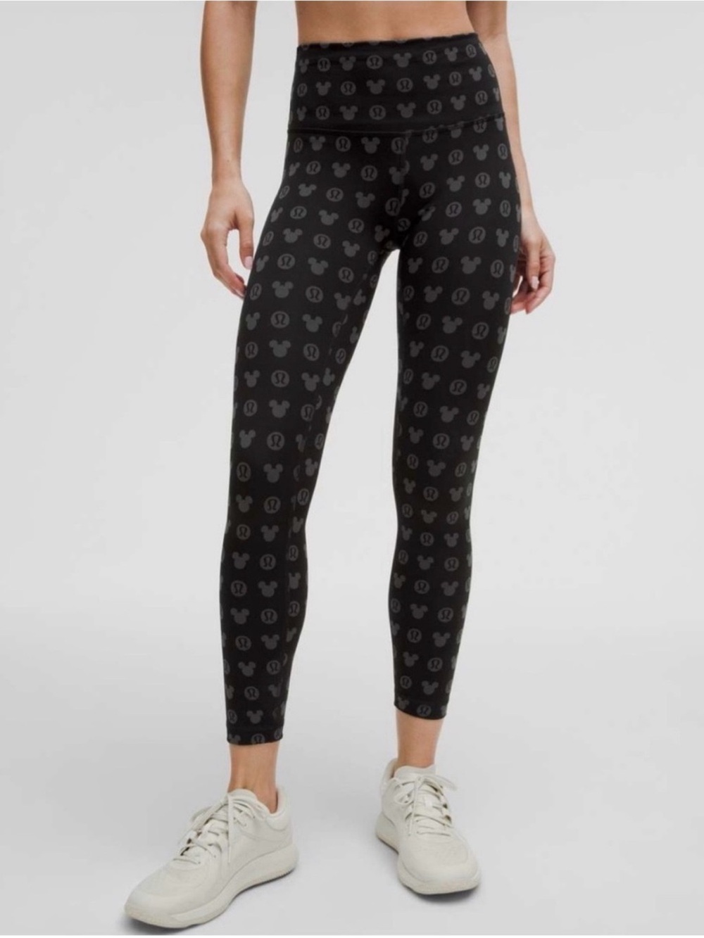 Disney x Lululemon Mickey Mouse Leggings - Black / Size 2